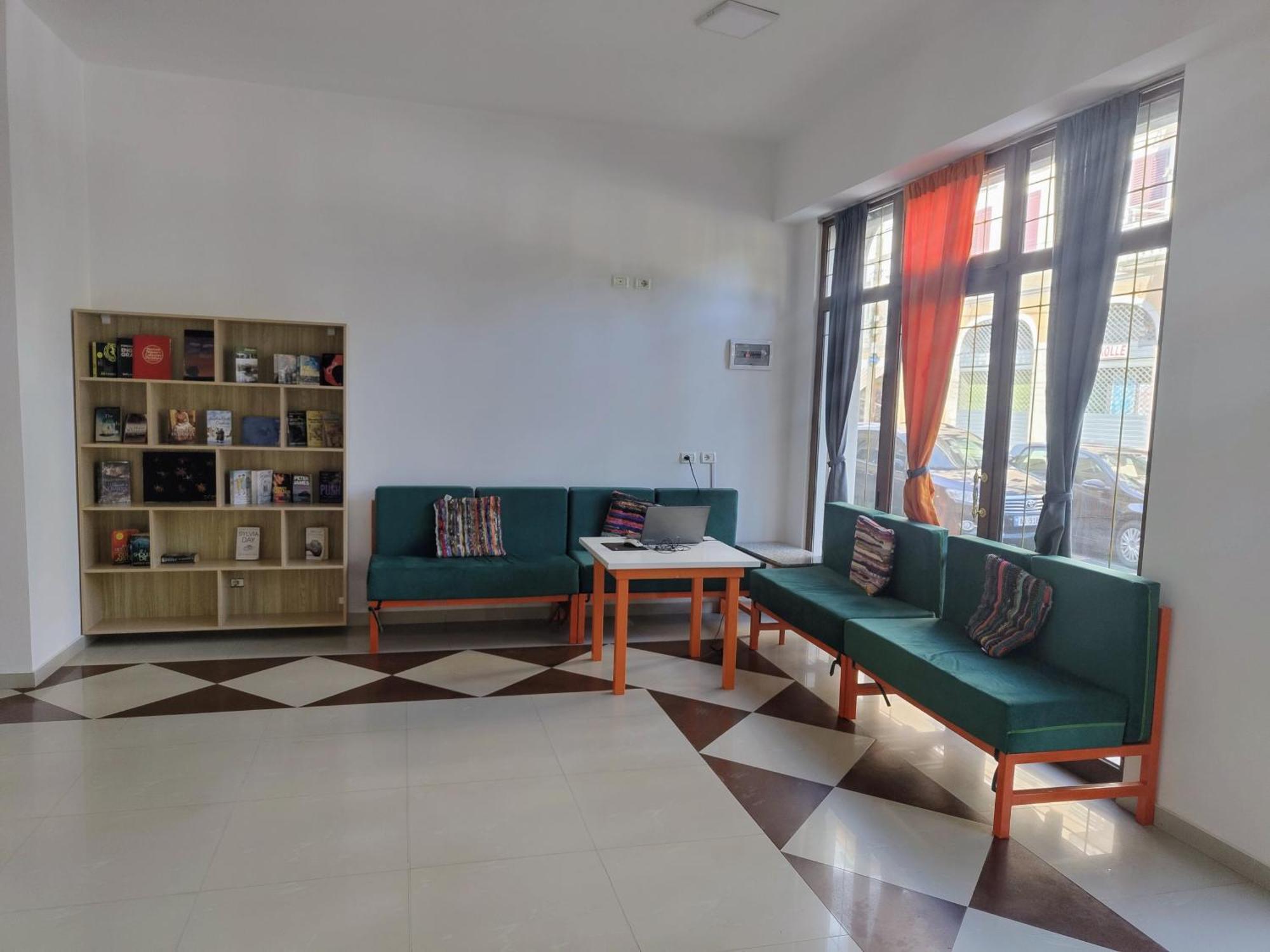 Tias Hostel Shkodër 외부 사진