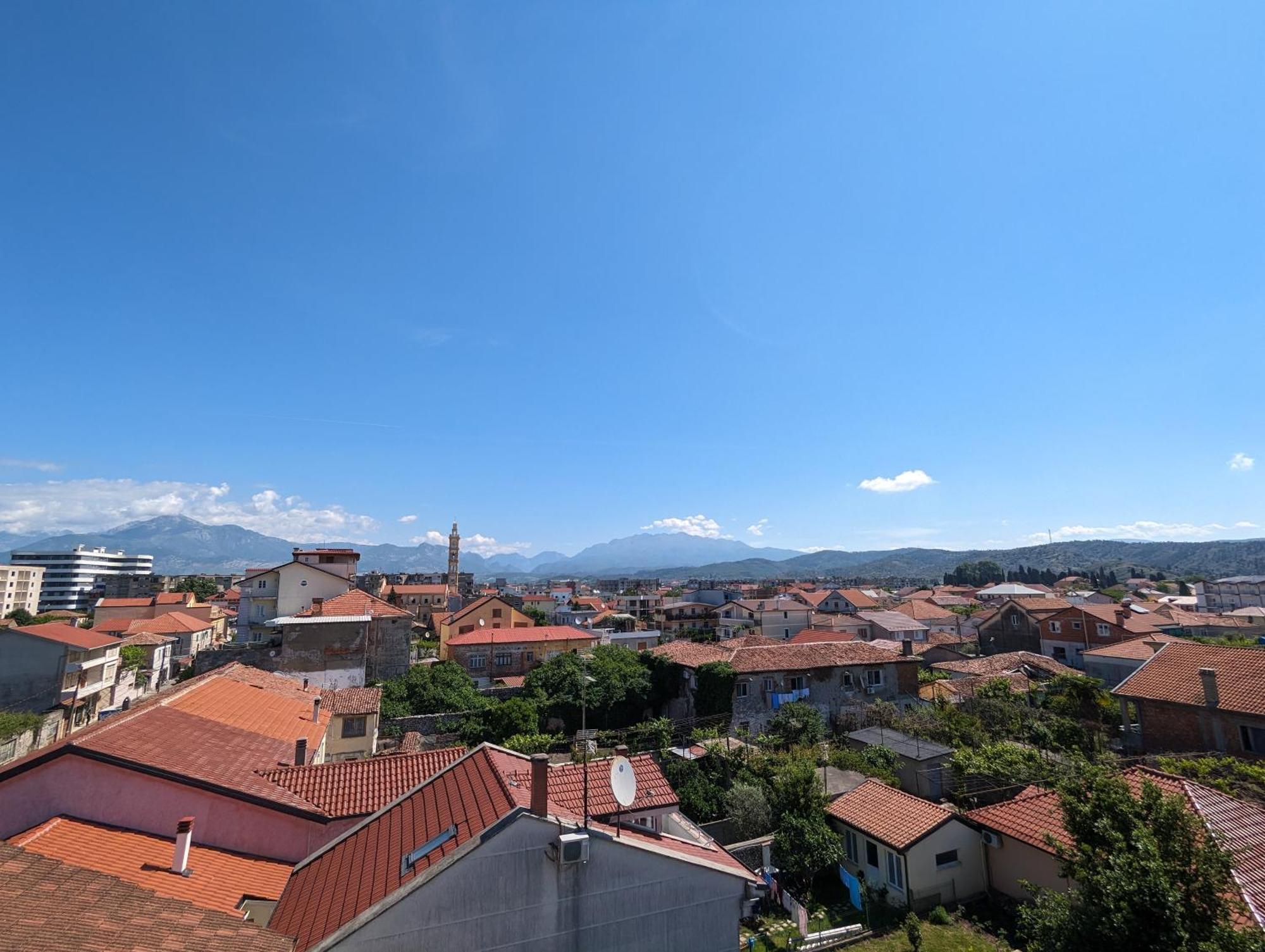 Tias Hostel Shkodër 외부 사진